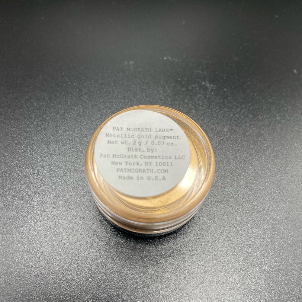 Pat McGrath Metallic Gold Pigment